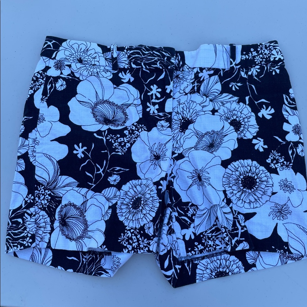 Talbots Monochrome Floral Patterned Shorts
